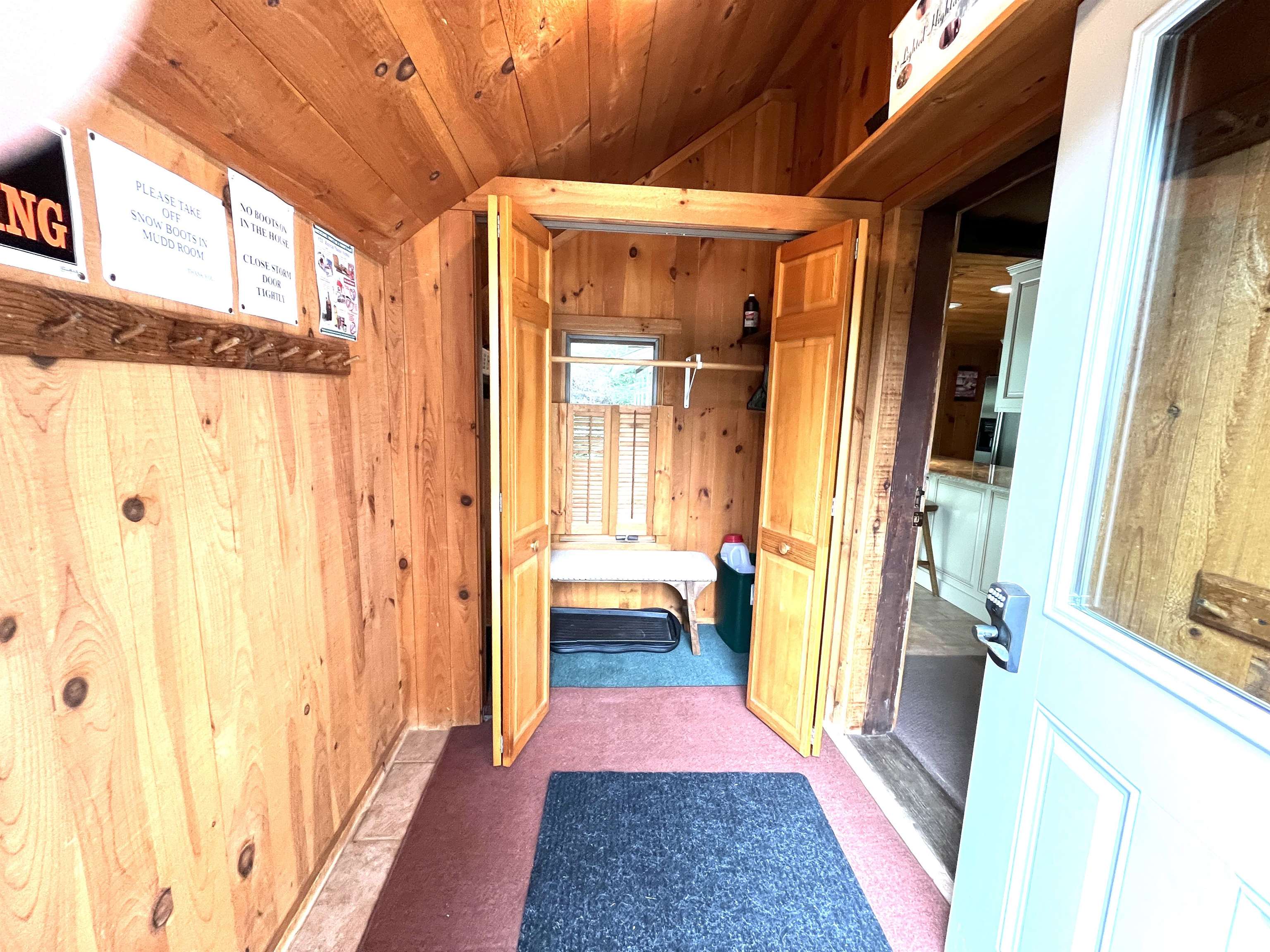 67 Vermont Rte 100 Jamaica, VT 05155 - Photo 4 of 29