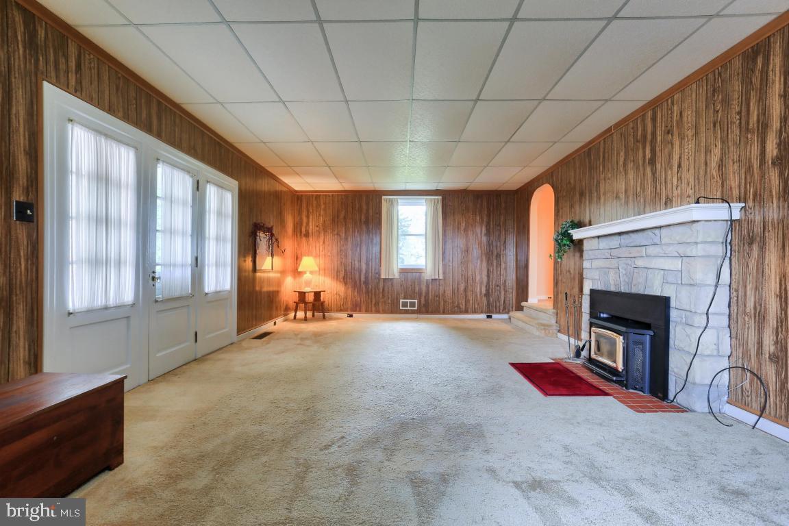 353 Pinkerton Road Mount Joy, PA 17552 - Photo 15 of 23 Gallery Image 15