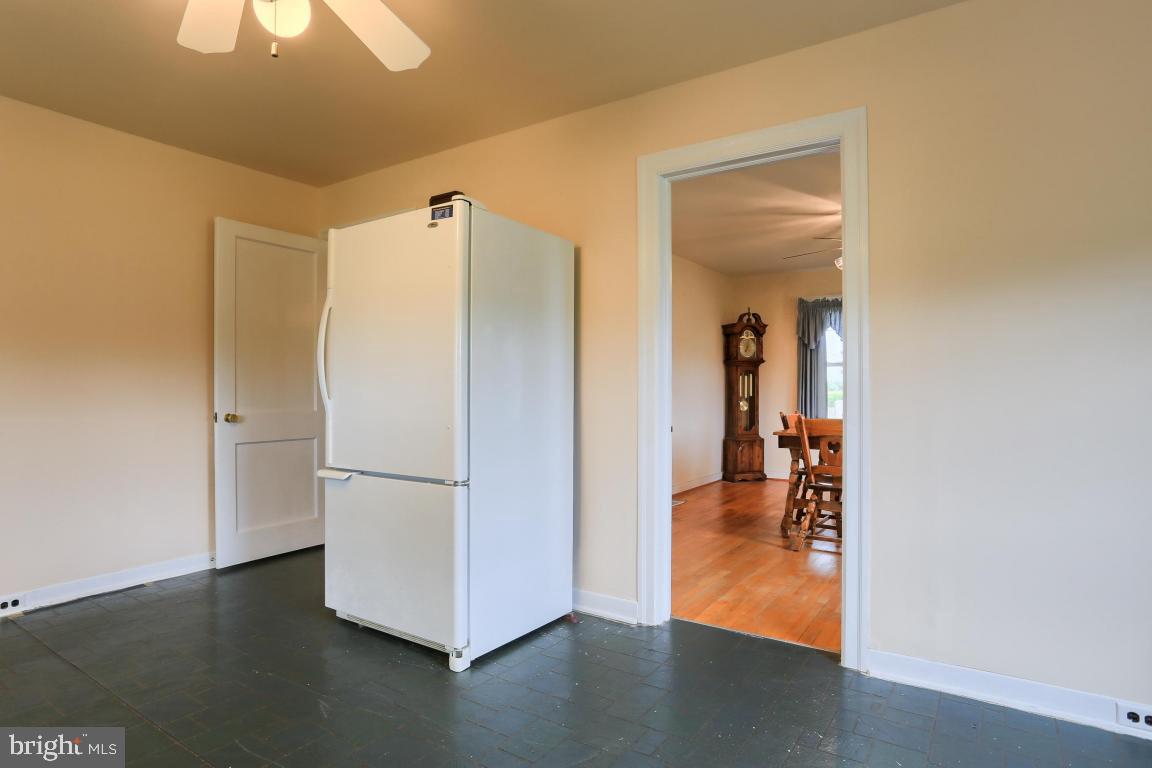 353 Pinkerton Road Mount Joy, PA 17552 - Photo 7 of 23 Gallery Image 7