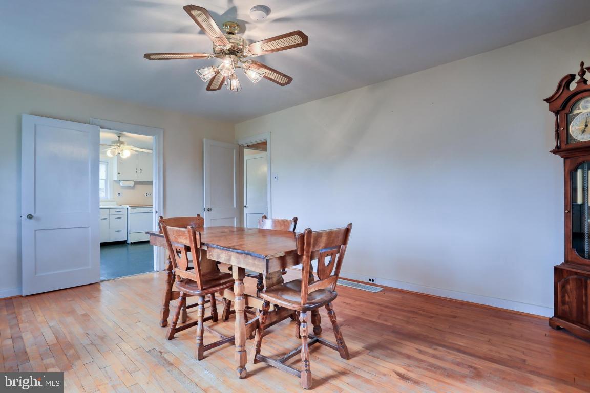353 Pinkerton Road Mount Joy, PA 17552 - Photo 9 of 23 Gallery Image 9