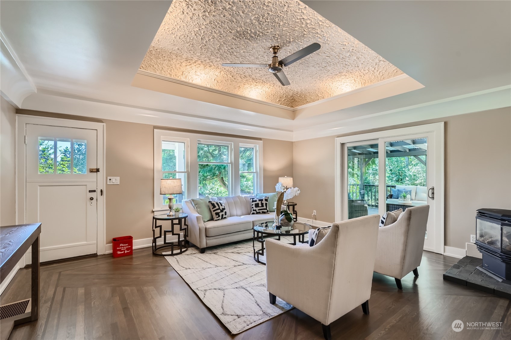 18045 120th Avenue Southeast Renton, WA 98058 - Photo 3 of 23 a living room with furniture and a window