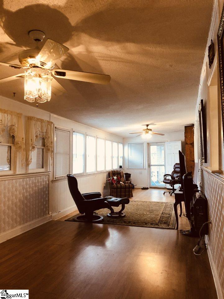 6315 Augusta Road Greenville, SC 29605 - Photo 9 of 24 Gallery Image 9