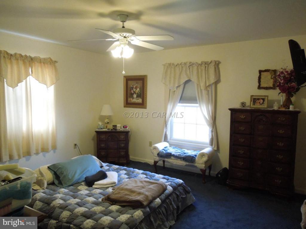9213 Seahawk Road Berlin, MD 21811 - Photo 11 of 19 Gallery Image 11