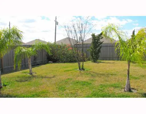 $1,400 | 2112 Mendocino Drive, Portland, TX 78374