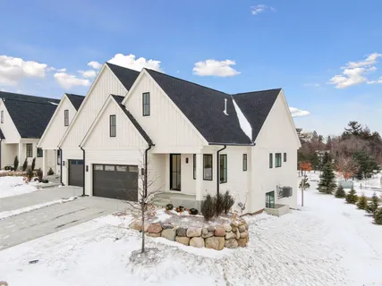 $1,299,000 | 5655 Buffington Lane, Shorewood, MN 55331
