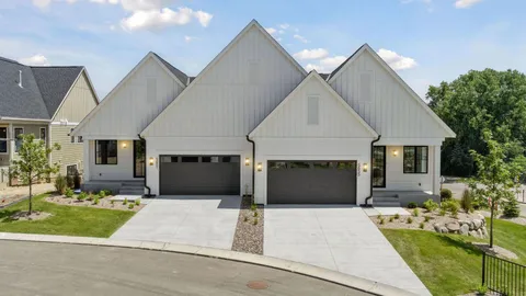 $1,299,000 | 5655 Buffington Lane, Shorewood, MN 55331