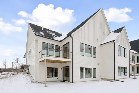 $1,299,000 | 5655 Buffington Lane, Shorewood, MN 55331