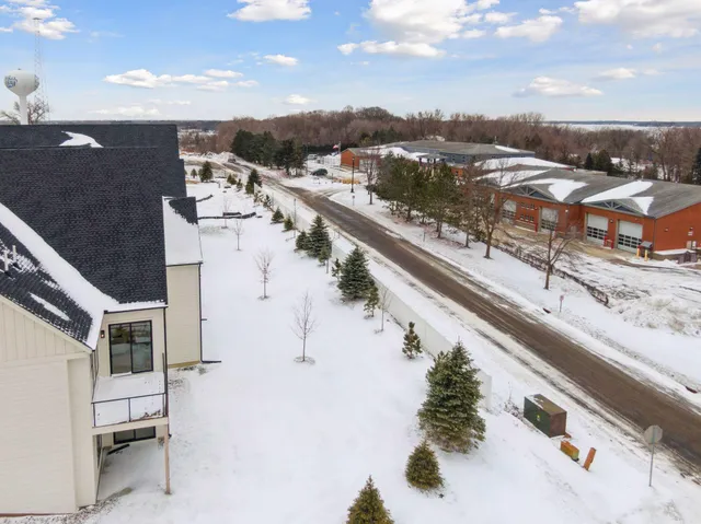 $1,299,000 | 5655 Buffington Lane, Shorewood, MN 55331