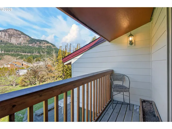 $529,900 | 205 Far West, North Bonneville, WA 98639