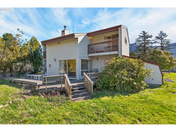 $529,900 | 205 Far West, North Bonneville, WA 98639