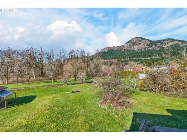 $529,900 | 205 Far West, North Bonneville, WA 98639