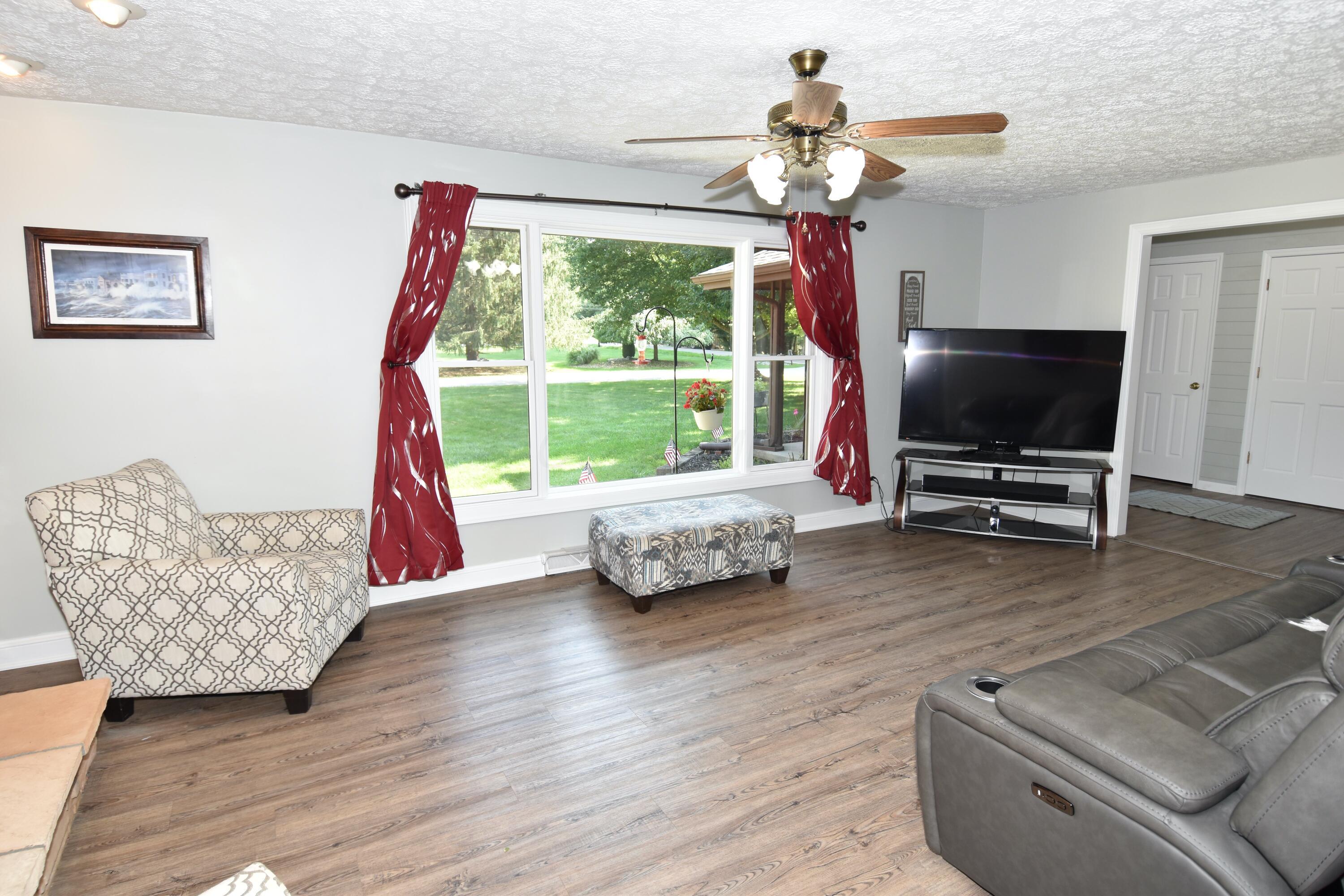 15 Tow Path Road Granville, OH 43023 - Photo 17 of 79 Beautiful Picture Window!