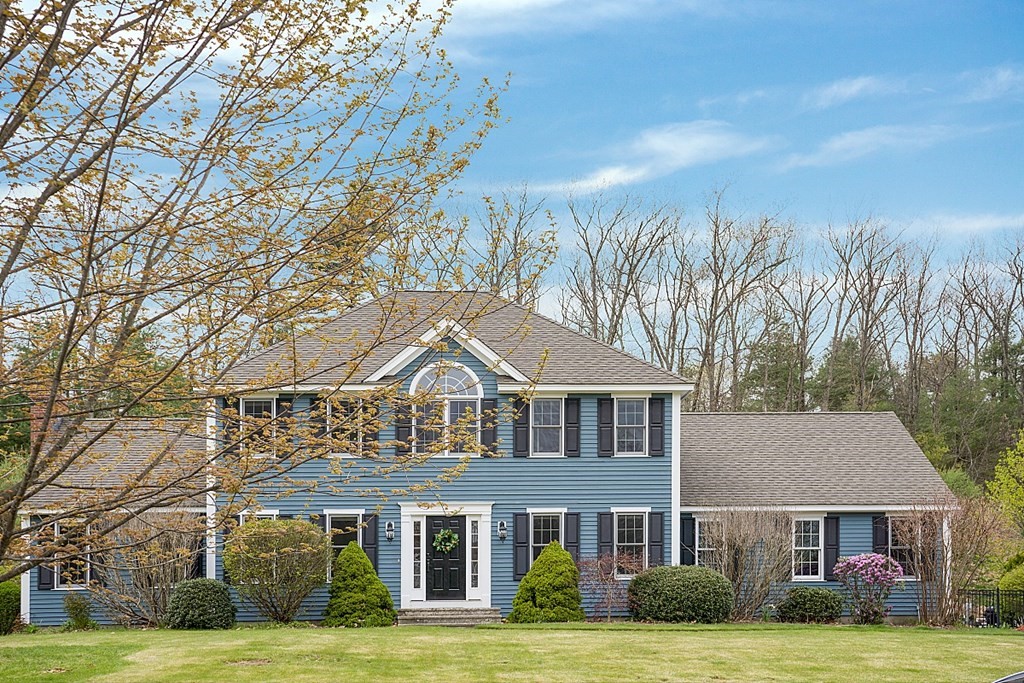14 Stuart Road Sterling, MA 01564 - Photo 2 of 39 Gallery Image 2