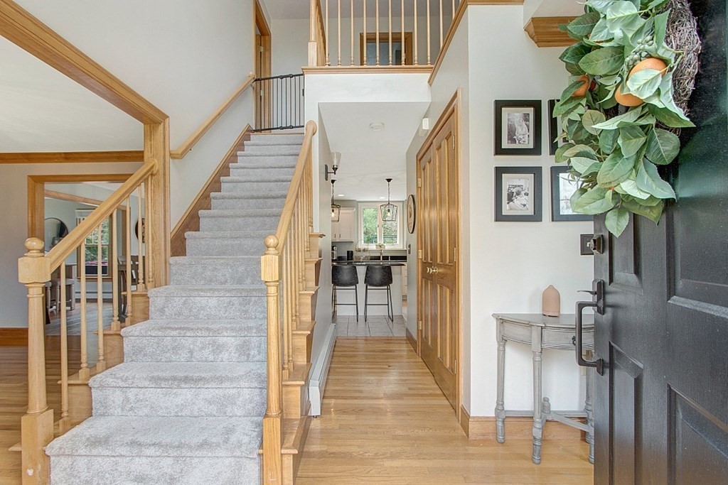 14 Stuart Road Sterling, MA 01564 - Photo 6 of 39 Gallery Image 6