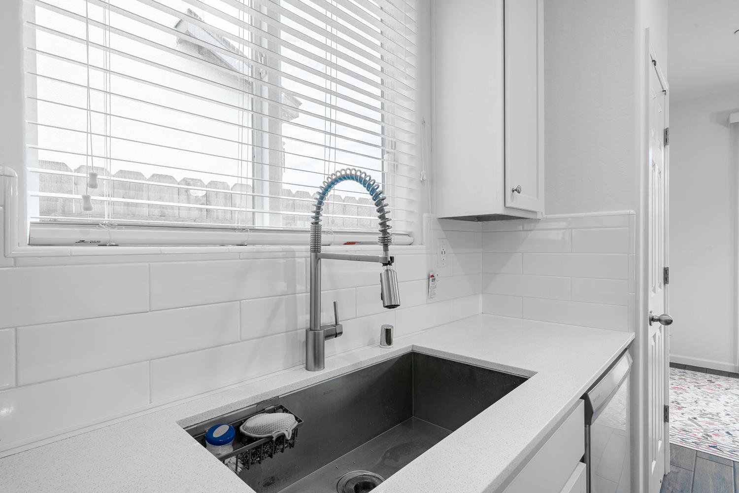 6552 East Huffman Avenue Fresno, CA 93727 - Photo 24 of 29