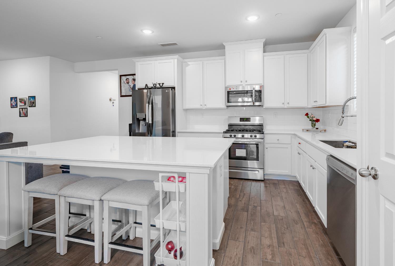 6552 East Huffman Avenue Fresno, CA 93727 - Photo 8 of 29