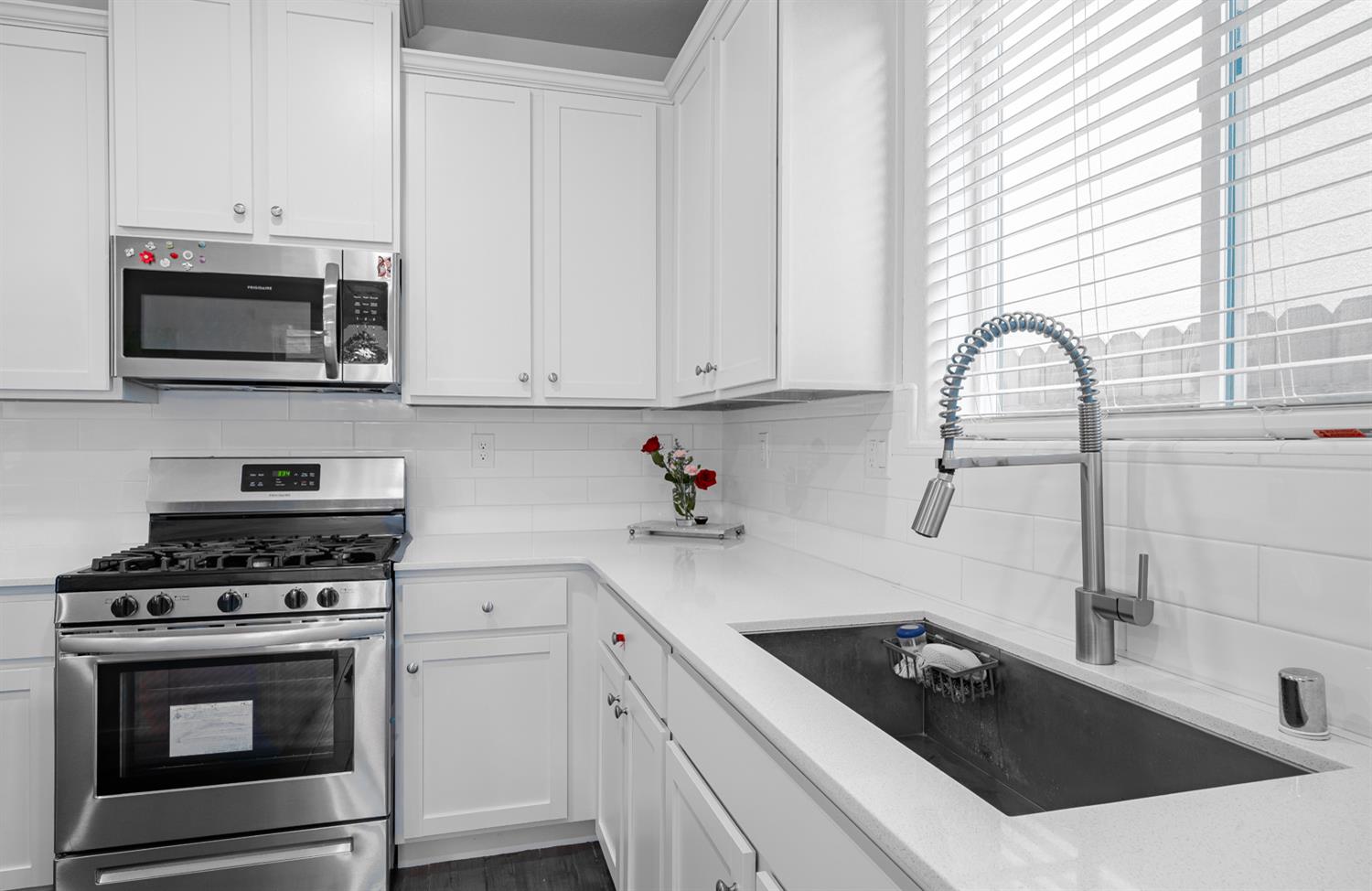 6552 East Huffman Avenue Fresno, CA 93727 - Photo 9 of 29