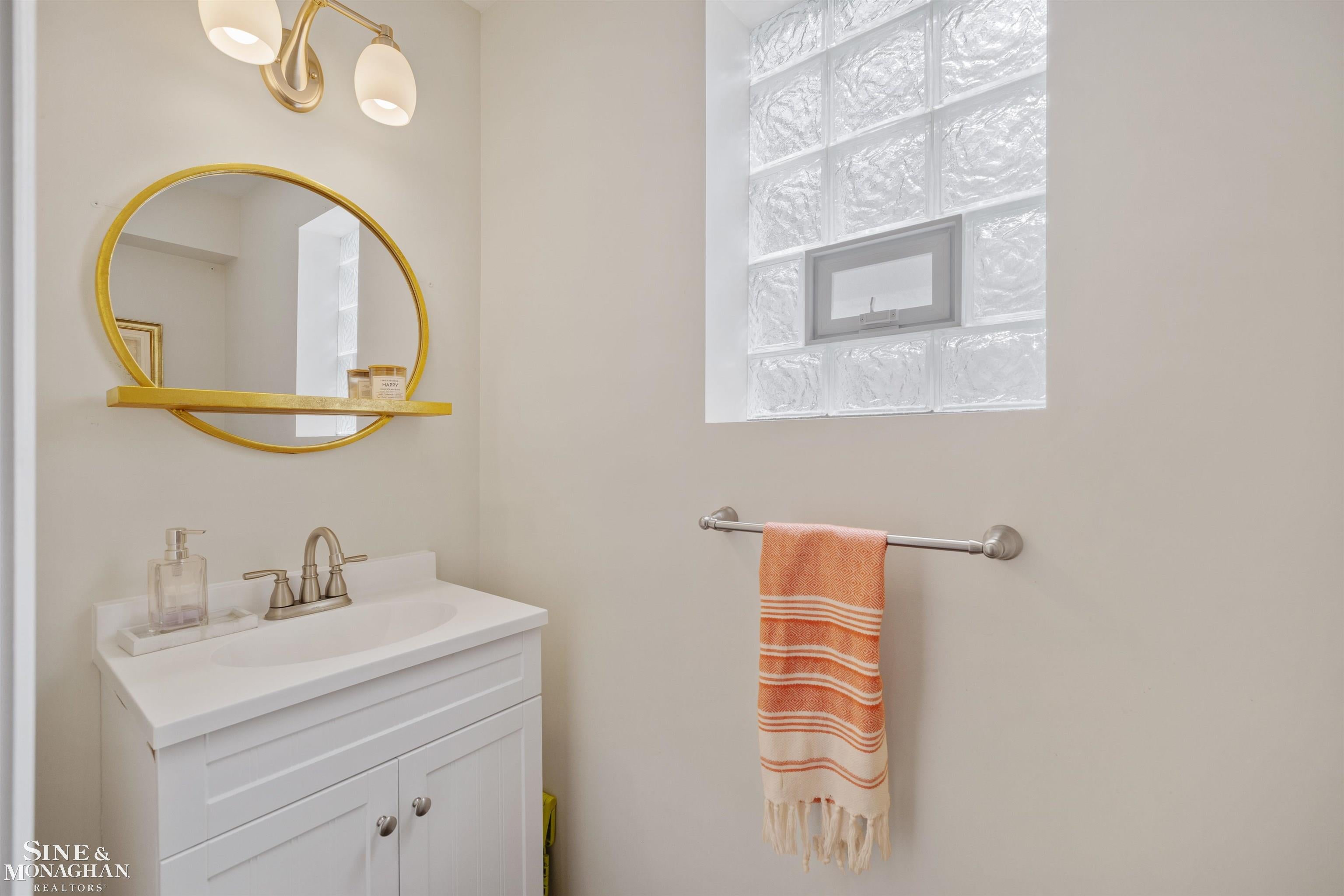 407 Lothrop Road Grosse Pointe Farms, MI 48236 - Photo 13 of 31 Gallery Image 13