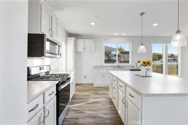 $489,990 | 30440 104th Street East, Littlerock, CA 93543