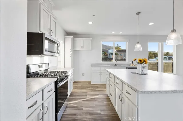 $499,990 | 30440 104th Street East, Littlerock, CA 93543