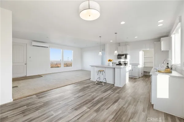 $489,990 | 30440 104th Street East, Littlerock, CA 93543