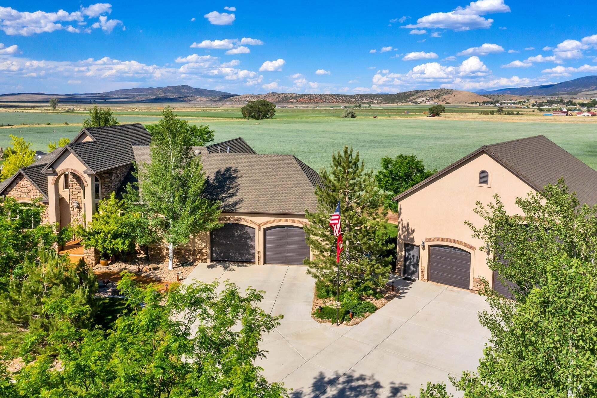 689 5080 North Enoch, UT 84721 - Photo 1 of 1 20200607175647544609000000-o