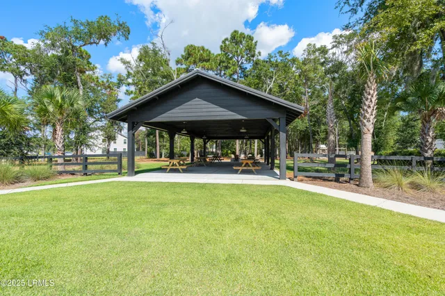 $526,900 | 250 Thistle Lane, Beaufort, SC 29907