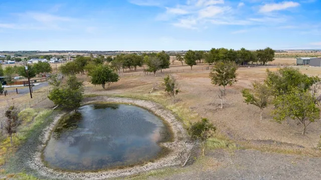 $899,000 | 1767 County Road 420, Taylor, TX 76574