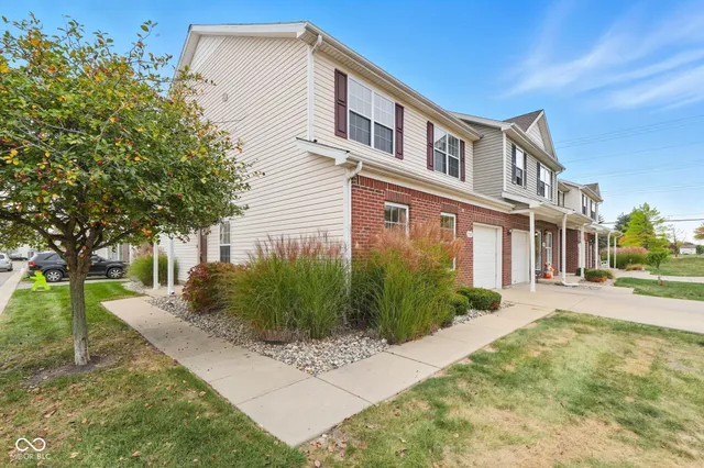 $260,000 | 9760 Silver Leaf Drive, Unit 701, Noblesville, IN 46060