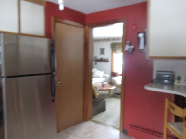 233 Andover Road Billerica, MA 01821 - Photo 4 of 18