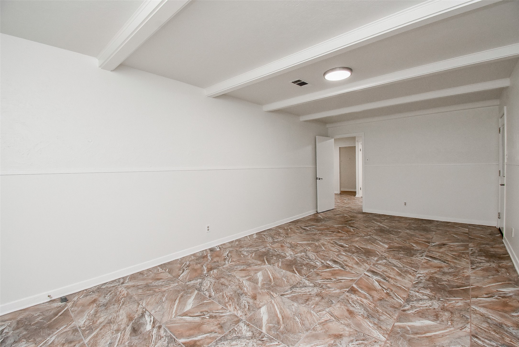 731 Dunwick Lane Pasadena, TX 77502 - Photo 23 of 46 Family Room