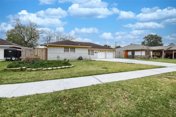 $270,000 | 731 Dunwick Lane, Pasadena, TX 77502