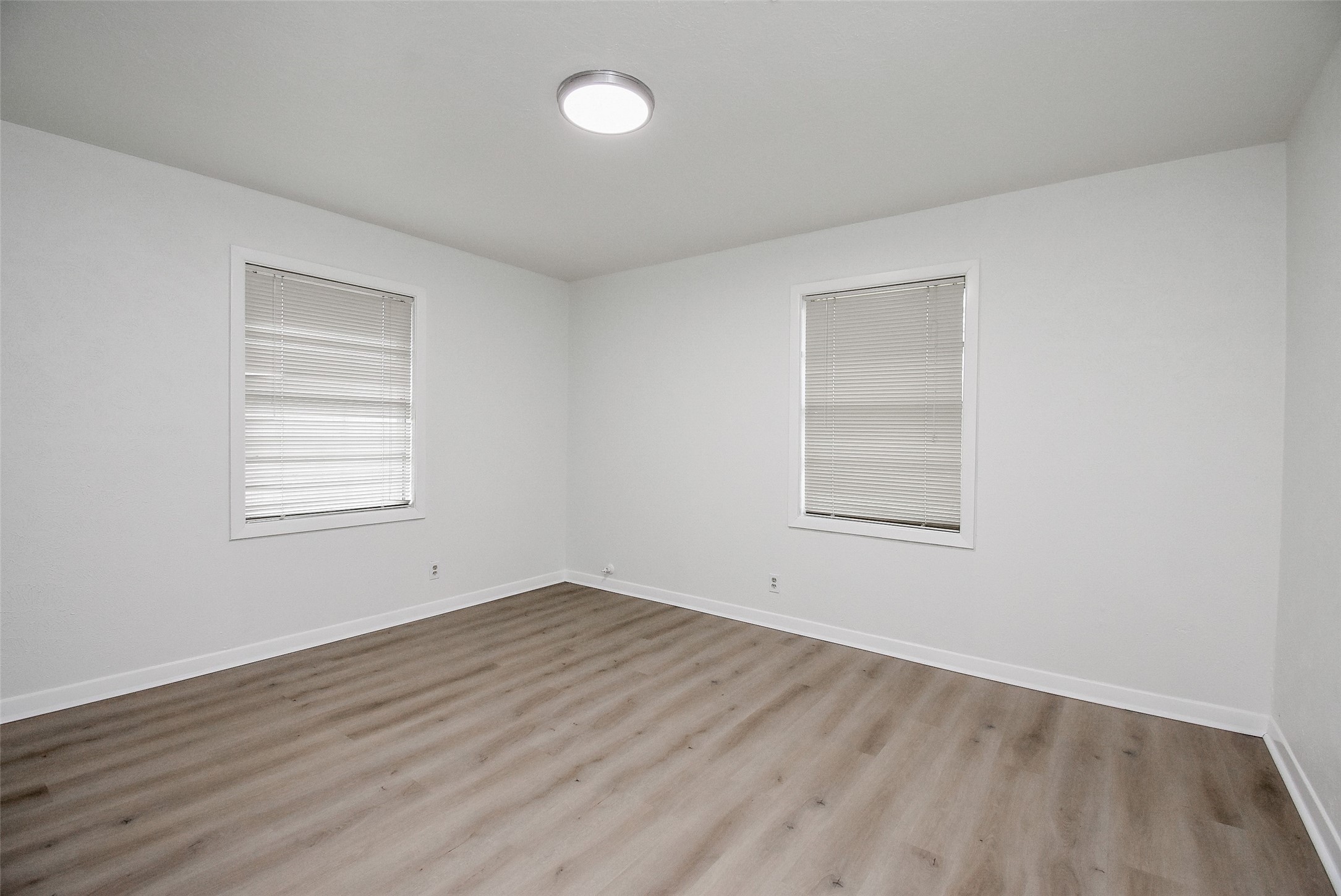 731 Dunwick Lane Pasadena, TX 77502 - Photo 32 of 46 Bedroom 3