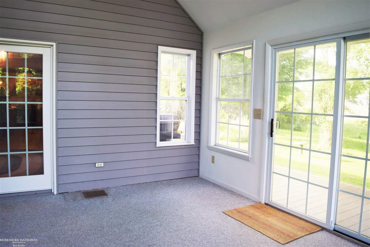 20 Stinson Road Memphis, MI 48041 - Photo 11 of 40 Sun Room