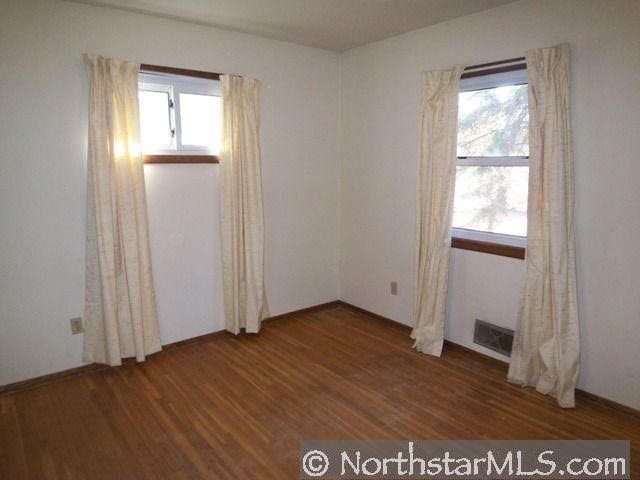 4065 Decatur Avenue North New Hope, MN 55427 - Photo 7 of 10