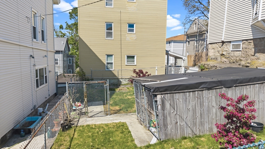 613 Durfee Street Fall River, MA 02720 - Photo 6 of 42