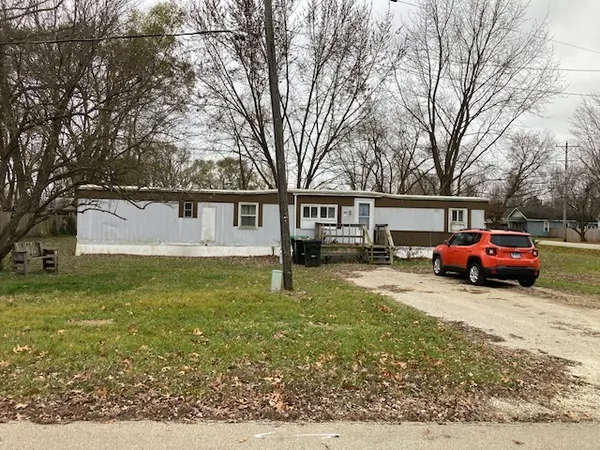 $74,900 | 495 West 6th Street, Braidwood, IL 60408