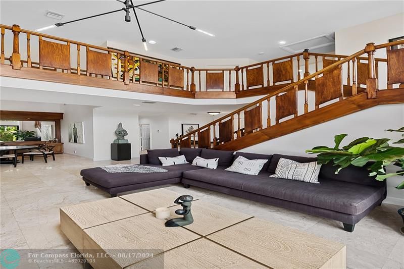 23285 Mirabella Circle Boca Raton, FL 33433 - Photo 8 of 31 a living room with furniture