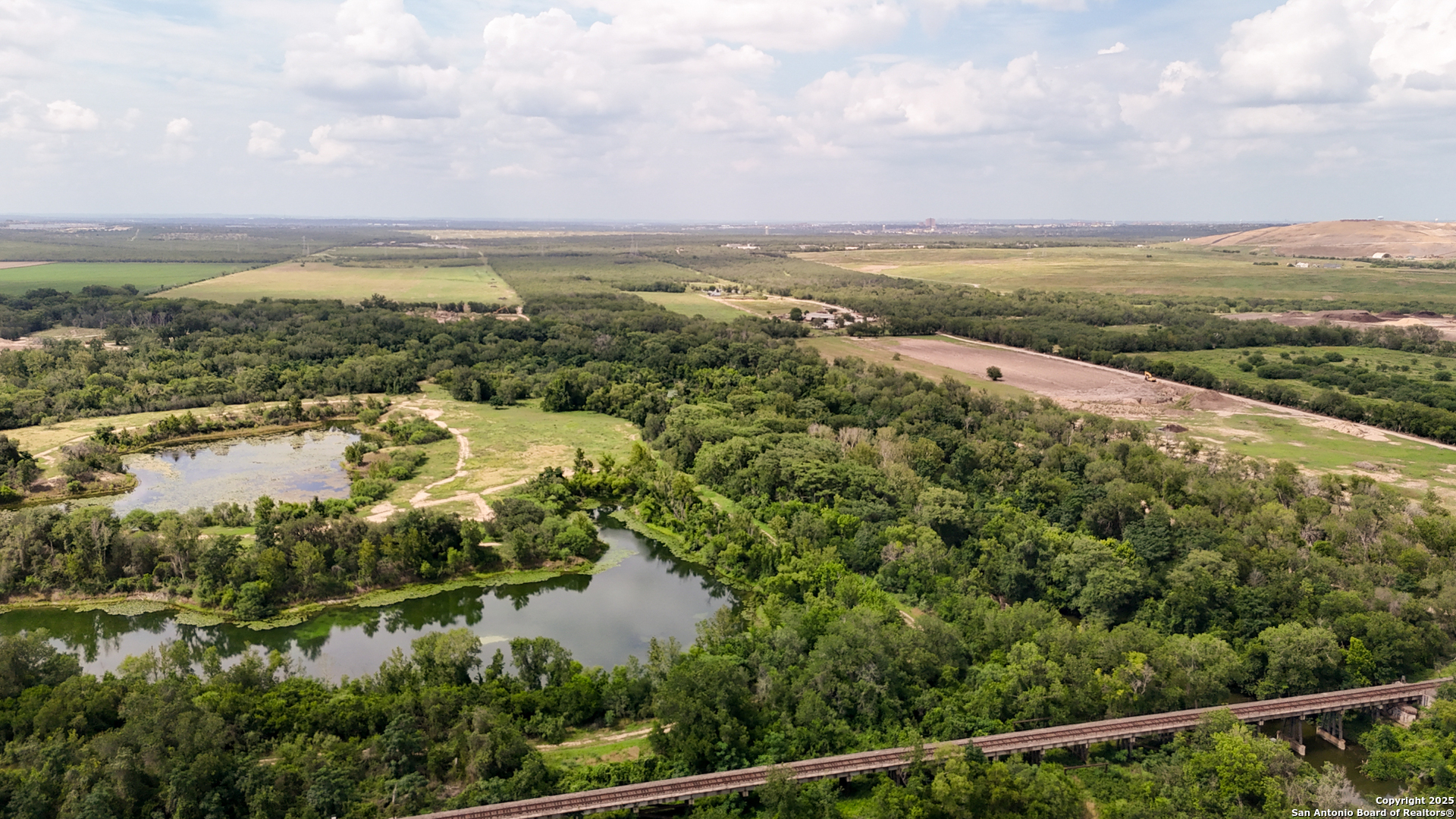 9217 Nelson Road San Antonio, TX 78252 - Photo 3 of 10