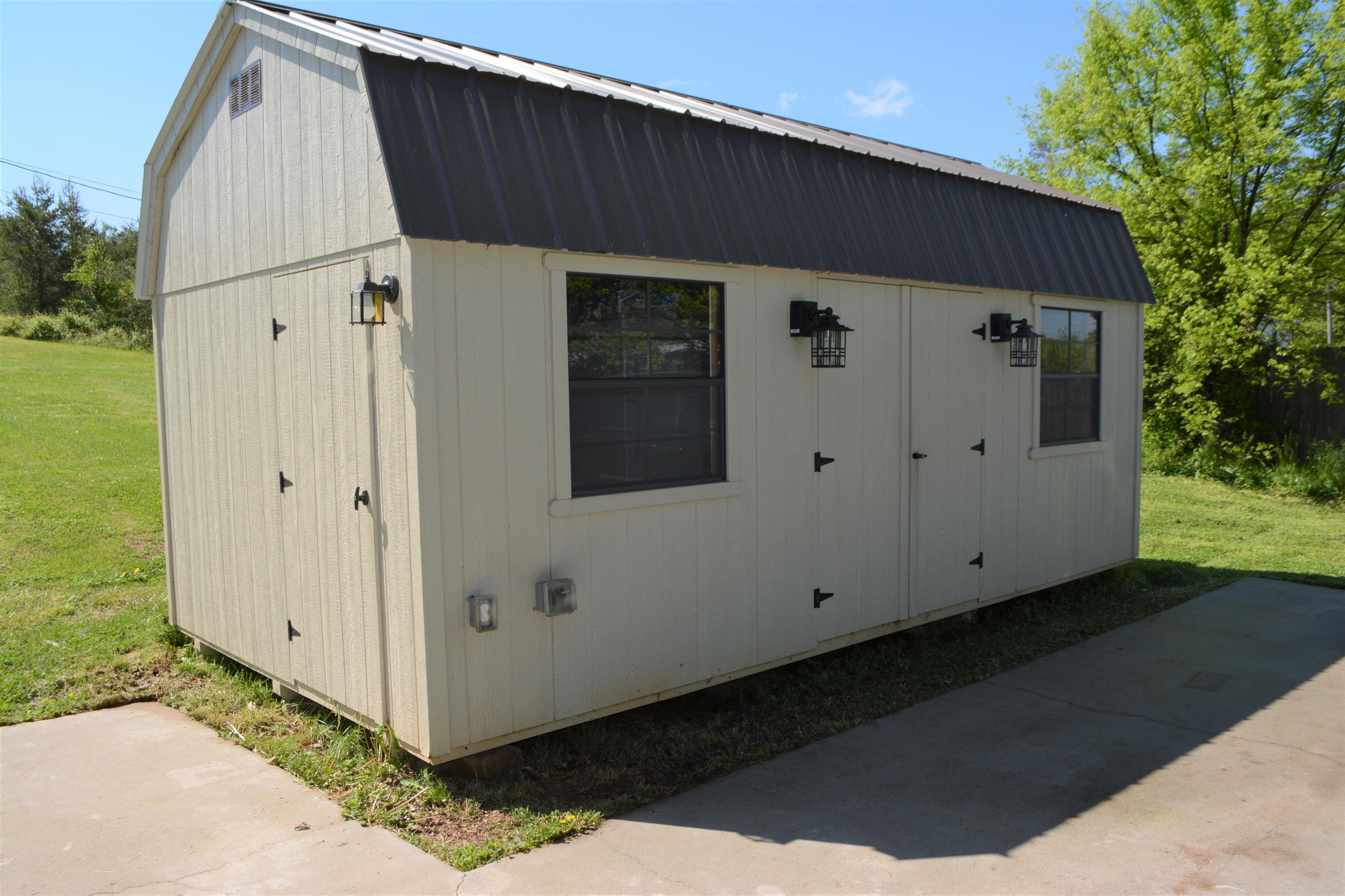 541 Kodak Road Kodak, TN 37764 - Photo 22 of 31 Shed