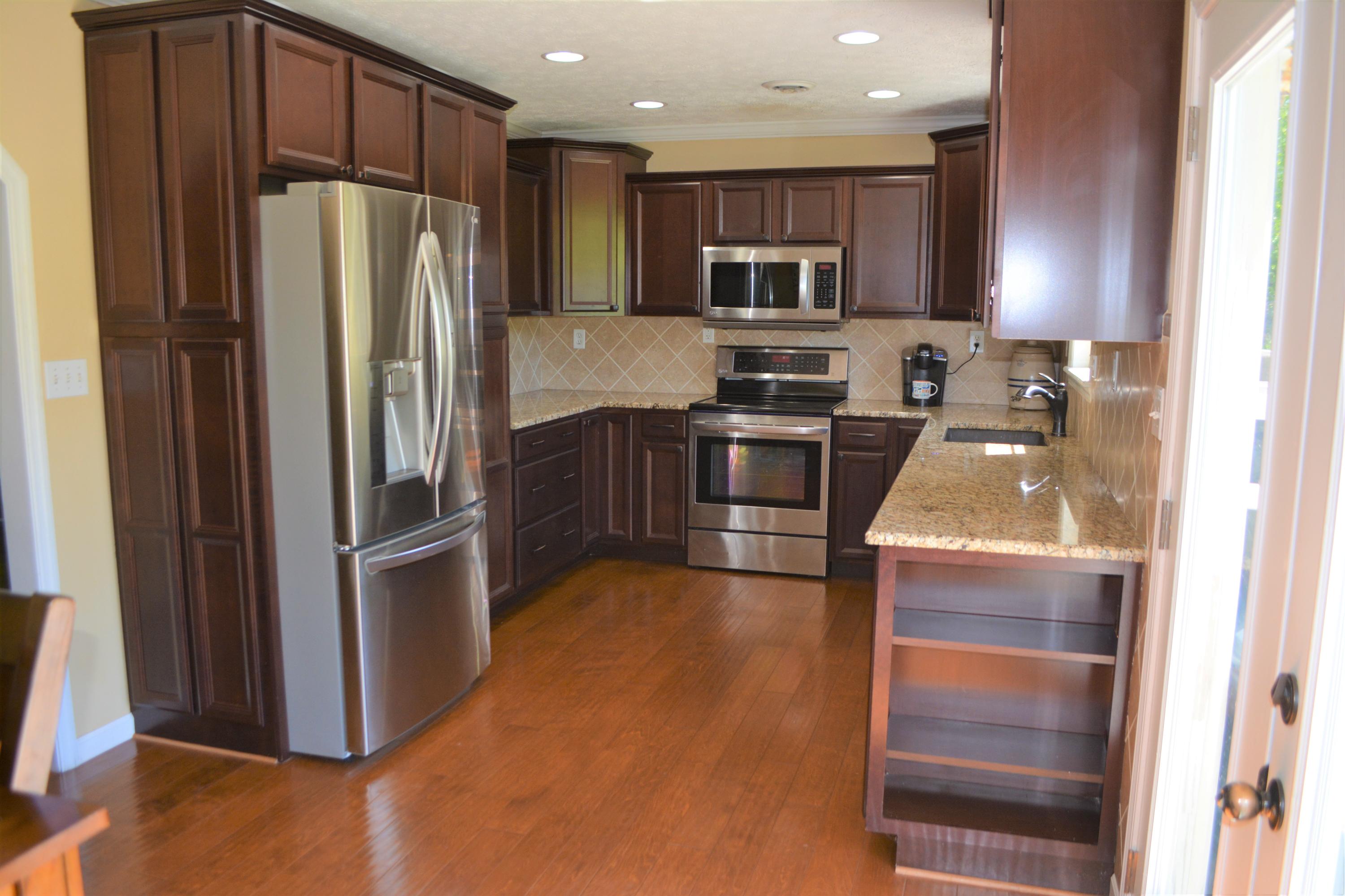 541 Kodak Road Kodak, TN 37764 - Photo 7 of 31 Kitchen 1