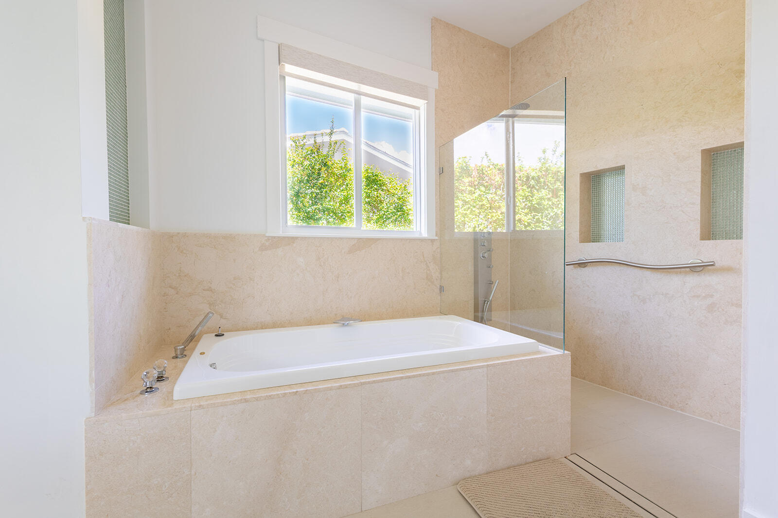 770 Northeast 6th Street Boca Raton, FL 33432 - Photo 22 of 48 770 NE 6th Street-29