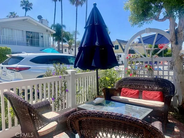 $6,500 | 203 Amethyst Avenue, Newport Beach, CA 92662