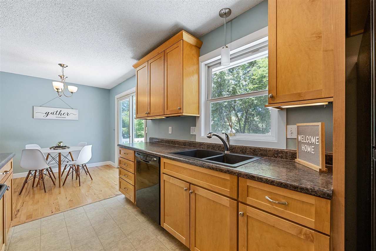 1522 Prairie Du Chien Road Iowa City, IA 52245 - Photo 11 of 30 Gallery Image 11