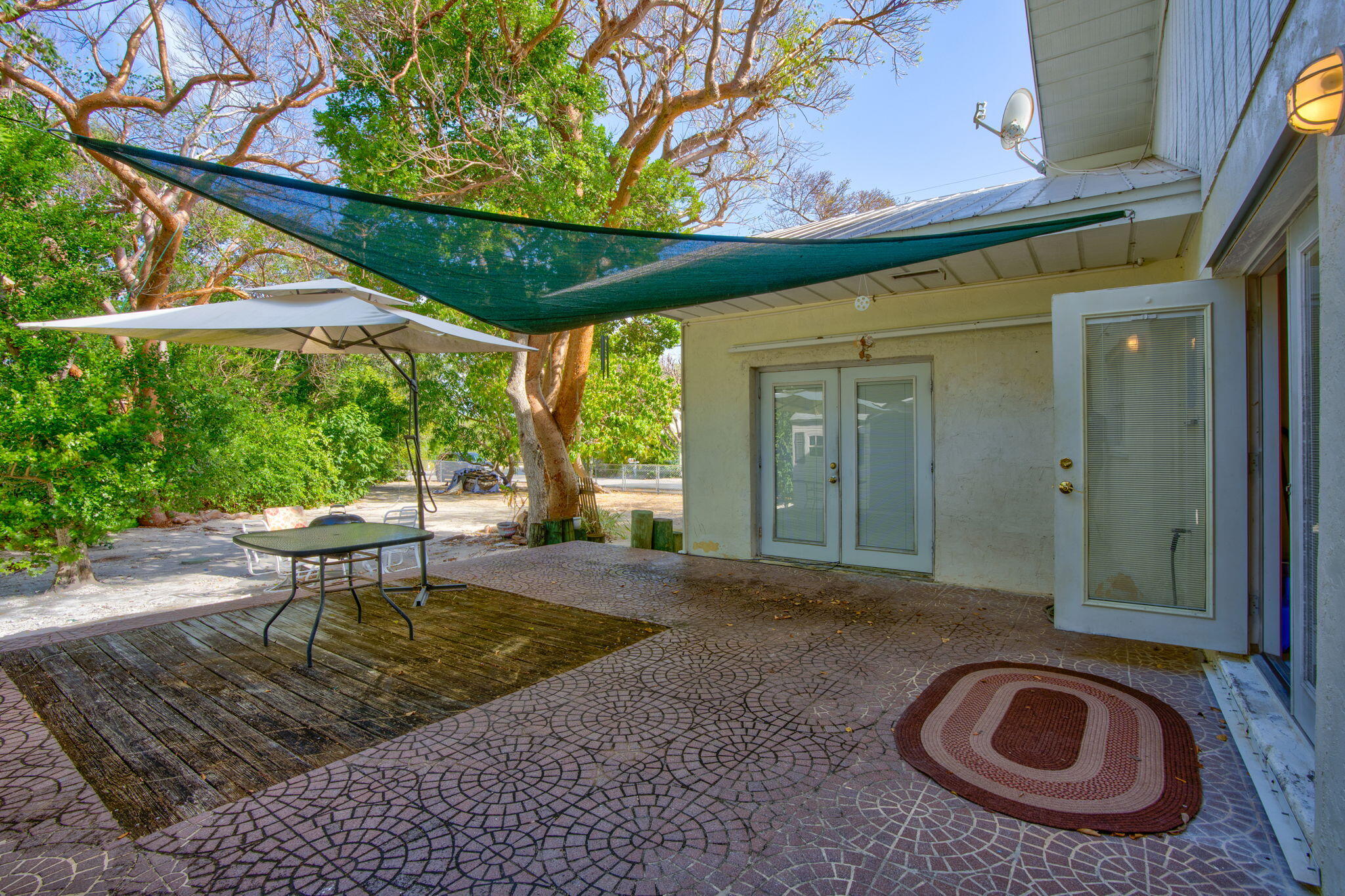144 South Hammock Road Islamorada, FL 33036 - Photo 20 of 33 patio