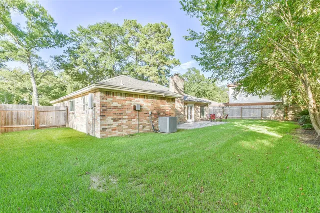 $2,100 | 603 North Hyannis Port Street, Crosby, TX 77532