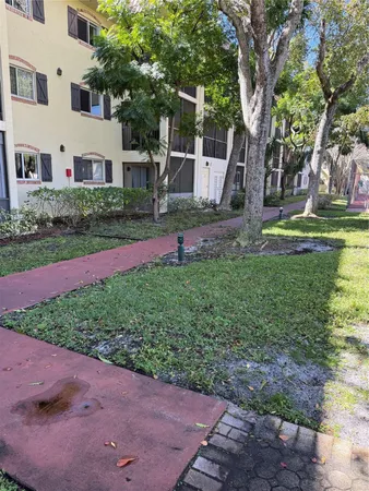 $1,500 | 255 South Cypress Road, Unit 323, Pompano Beach, FL 33060