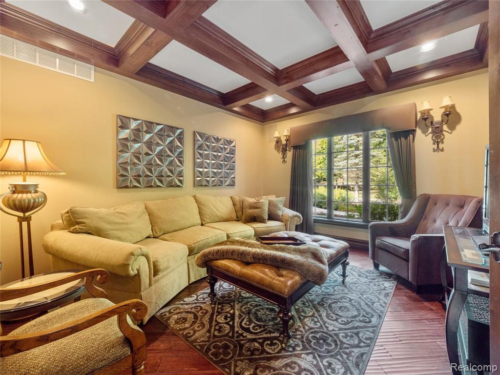 36663 Howard Road Farmington, MI 48331 - Photo 13 of 47