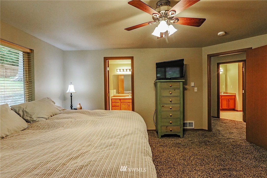4055 Long Lake Road Southeast Port Orchard, WA 98366 - Photo 13 of 25 Gallery Image 13