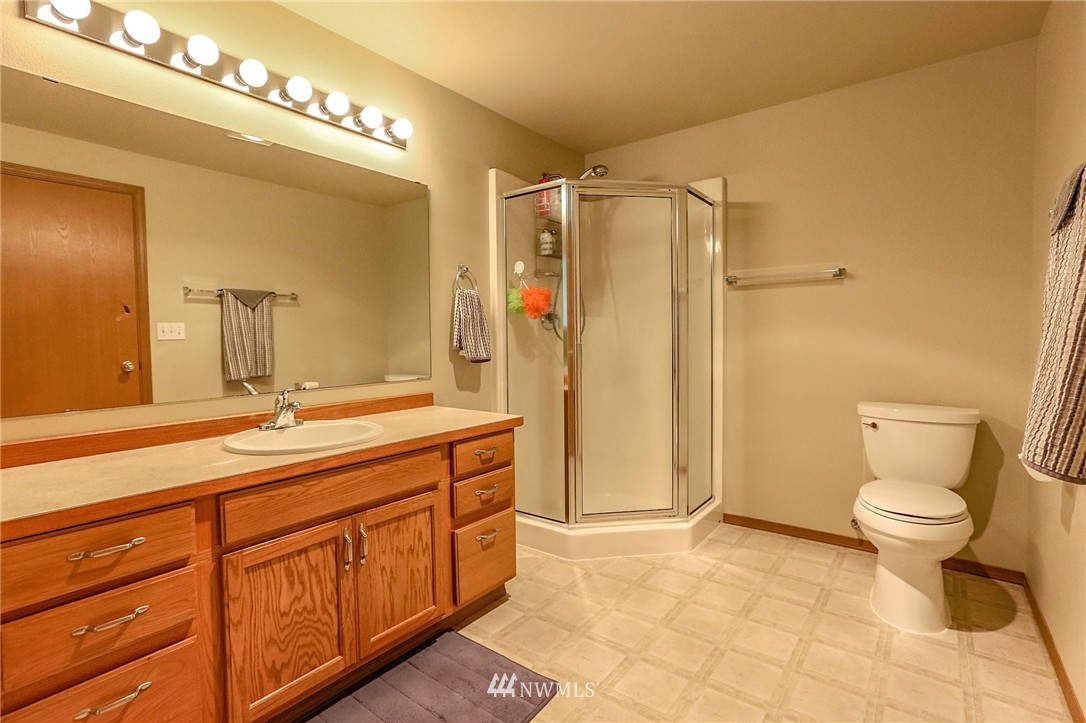 4055 Long Lake Road Southeast Port Orchard, WA 98366 - Photo 14 of 25 Gallery Image 14